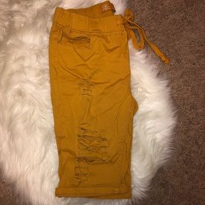 Super Cute Destroyed Shorts 💫